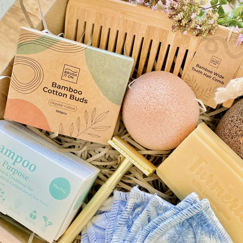 Bamboo cotton buds, makeup wipes, safety razor, shampoo bar